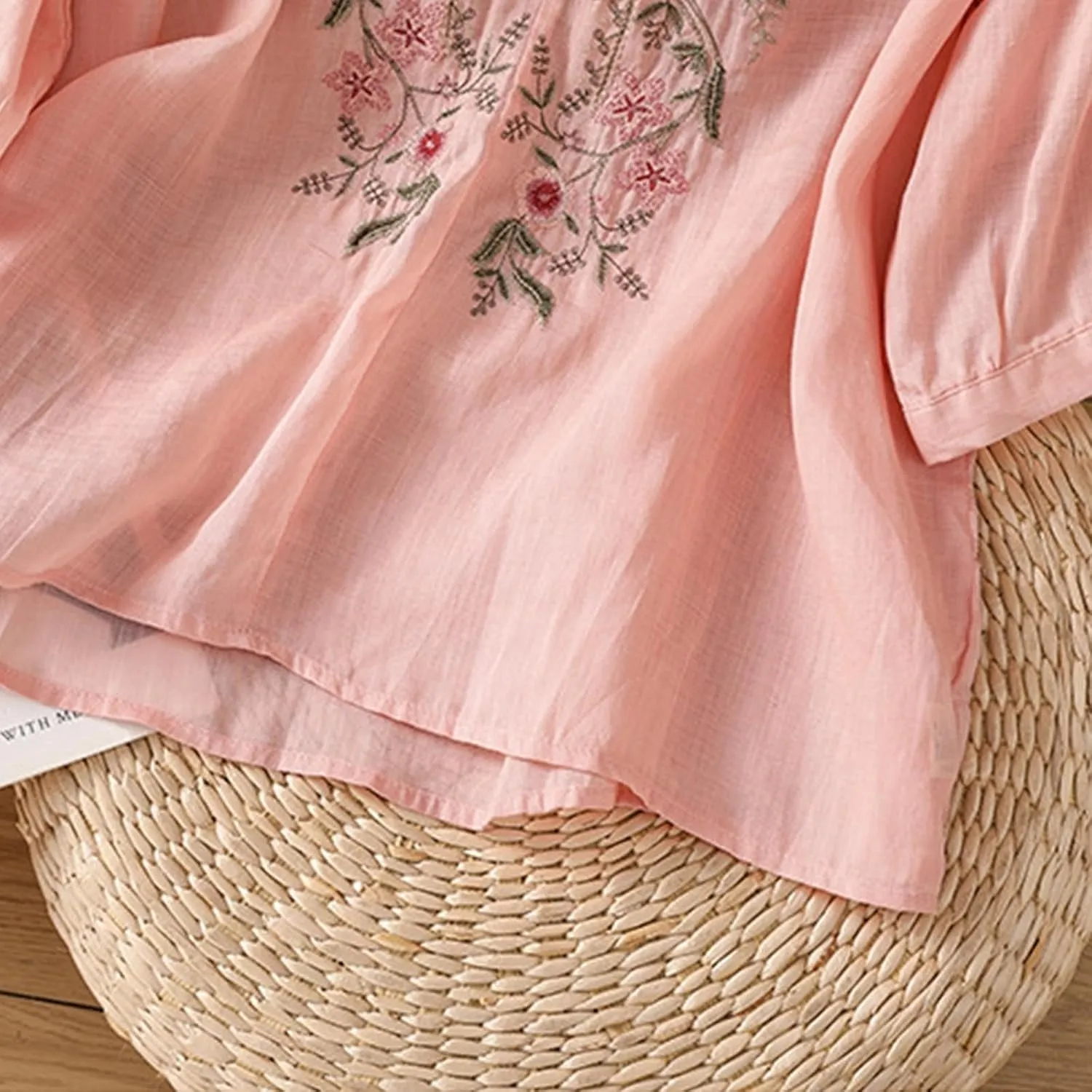 Linen Shirts for Women Summer Cotton Linen Floral Embroidered 3/4 Sleeve Tops Retro Boho Ethnic Peasant Tunic Tshirt