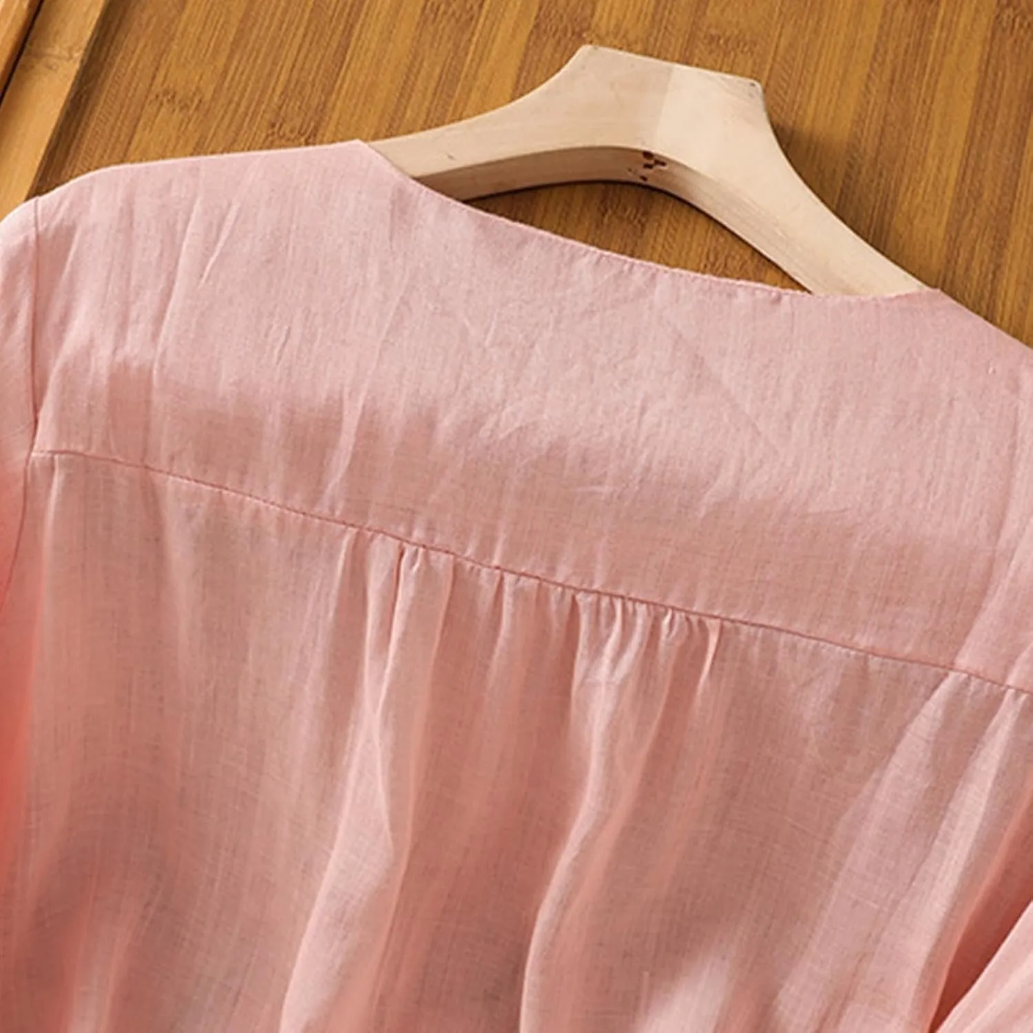 Linen Shirts for Women Summer Cotton Linen Floral Embroidered 3/4 Sleeve Tops Retro Boho Ethnic Peasant Tunic Tshirt